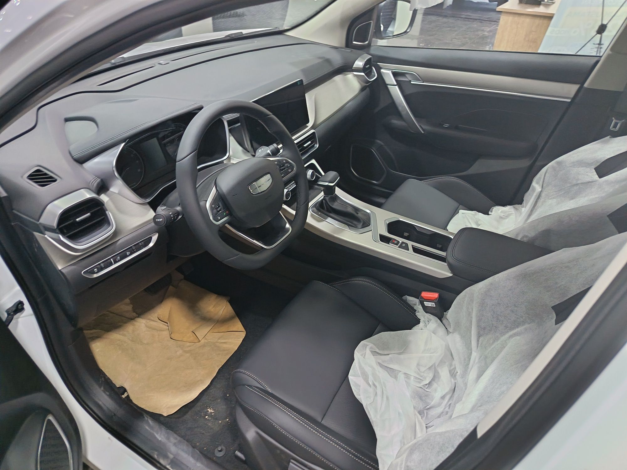Geely coolray 2025