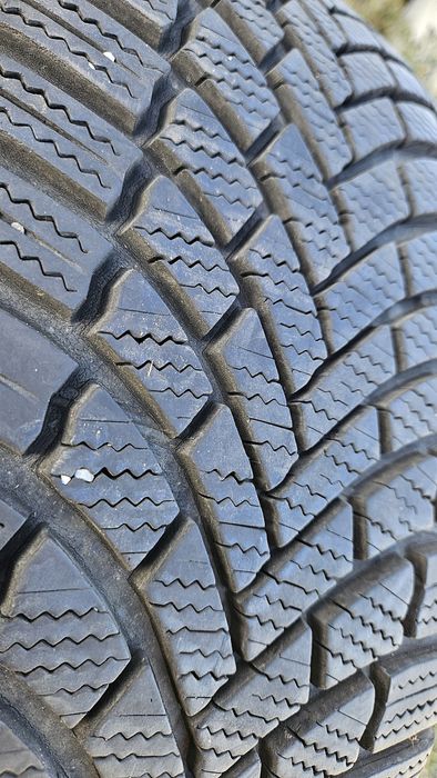 4бр гуми 225 45 18 дот 22 бриджстоун