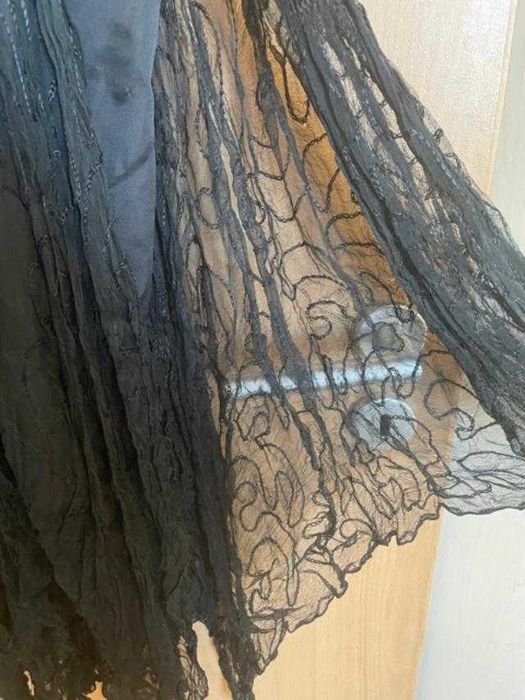 Продава Нова Официална Черна рокля с перли,с етикет,размер М