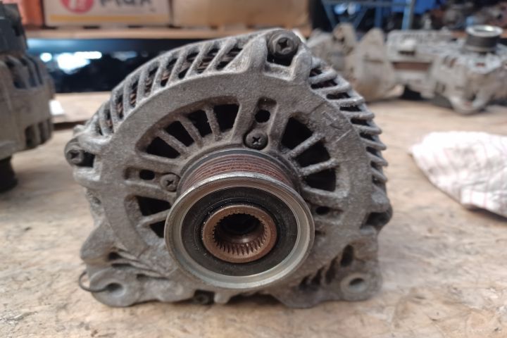 ALTERNATOR 2.0 DCI 8200960536 Renault Laguna 3  [din 2007 pana  2011] seria