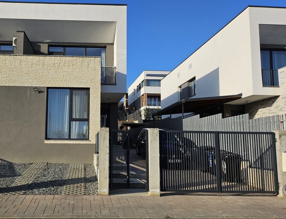 Duplex de vanzare cartierul Voronet