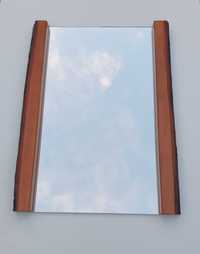 Oglindă model rustic cu rama din lemn de tei