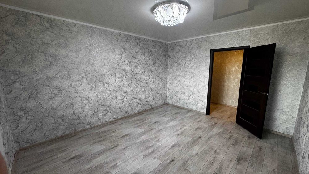 3 комн 8 мкр 72 кв.м.