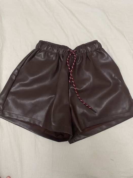 Шорты за 2300тг коженнный