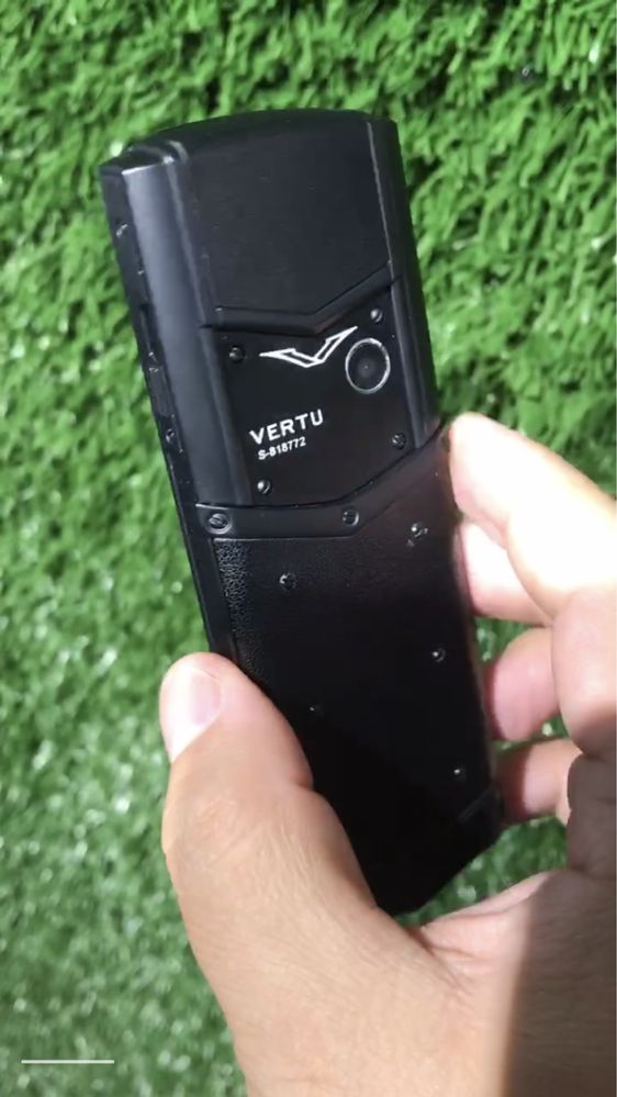 Vertu V10 yengii