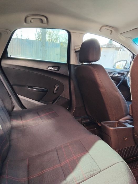 Opel astra J 1,4 benzina+gpl an 2013