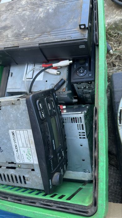 Diverse lucruri / unelte / piese / vechituri