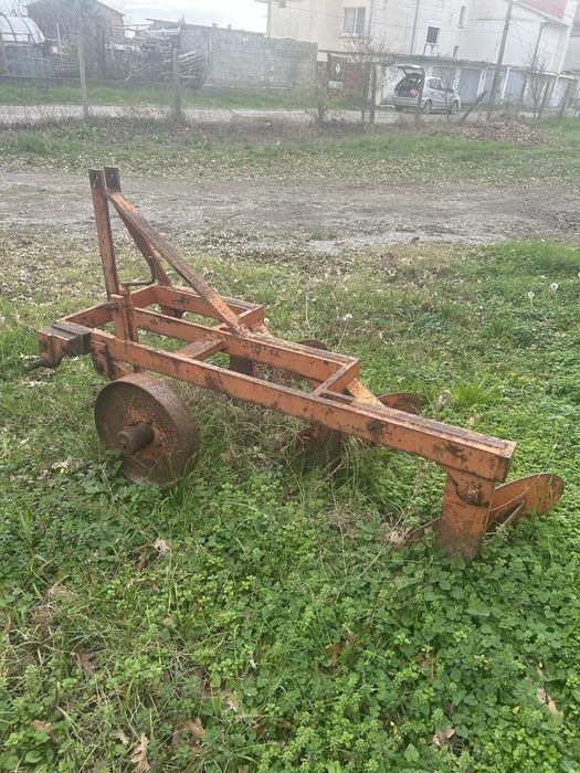 Плуг с 3 тела/ гръцки/