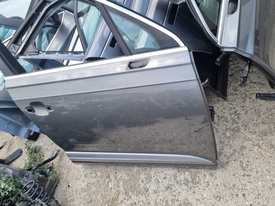 Usa fata spate stanga dreapta Audi Q7 4M 2015-2019 cod culoare LM7W