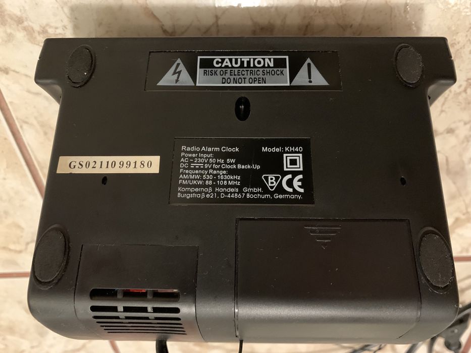 Radio cu ceas si alarma cu afisaj led rosu