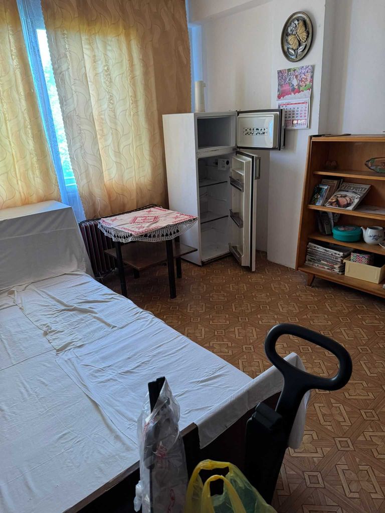 Продава се Тристаен апартамент в Стара Загора, Център - 74 кв.м за 845 €/кв.м - Снимка #4