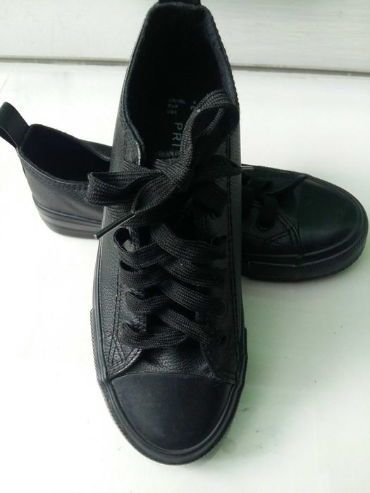 Tenesi Noi,tip Converse