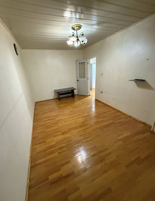 Срочно! Квартира на Ц6-Джентельмен паб 3/4/4 общ пл 70м балкон 2*6