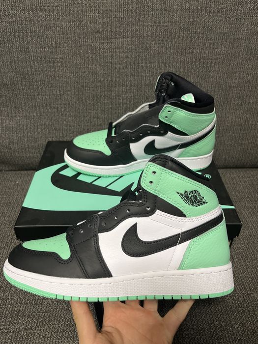 Jordan 1 High Green Glow