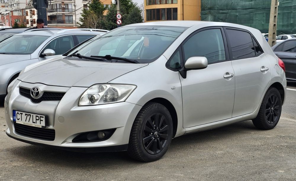 Vând Toyota Auris 1.6 VVTI