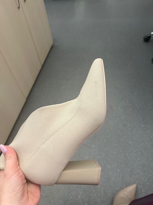 Ботуши бежови текстил