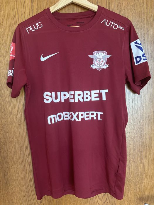 Tricou Rapid semnat de toata echipa