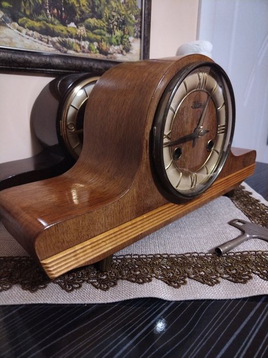 Каминен часовник Hermle