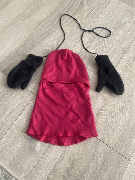 Set cagula si manusi lana merinos stare impecabila