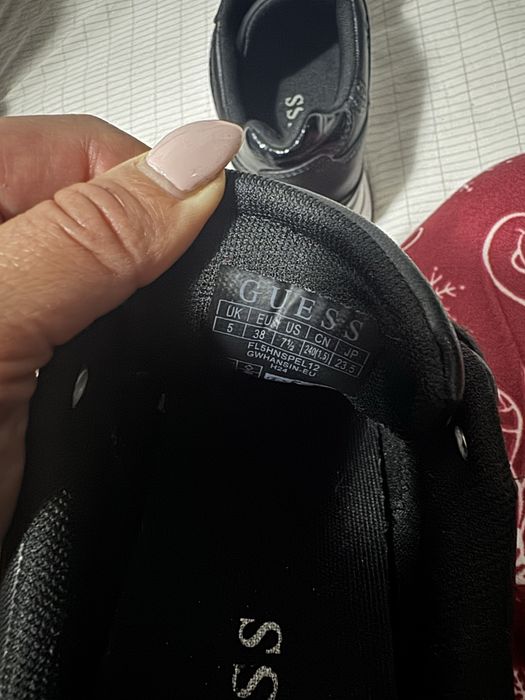 Дамски обувки Guess