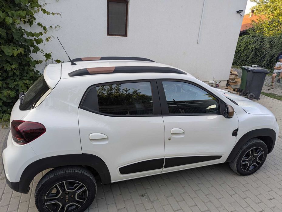 Dacia Spring Extreme 65 CP alb