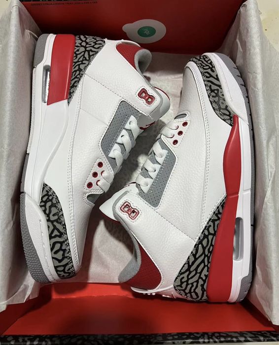 Air Jordan 3 Retro Fire Red (2022)