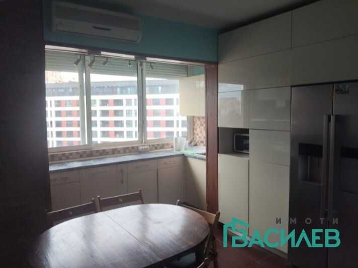 Продава 3-СТАЕН град София, Център