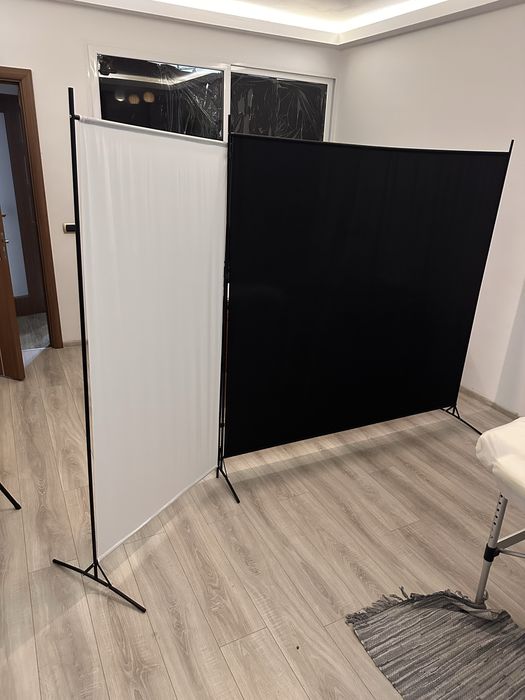 Paravan de camera cu 2 panouri negre mari/ 2 panouri mici albe