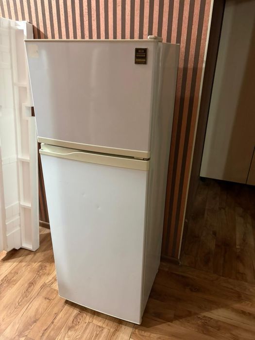 Холодильник б/у Самсунг