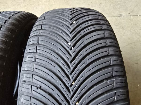 235/50/19 KLEBER 4бр