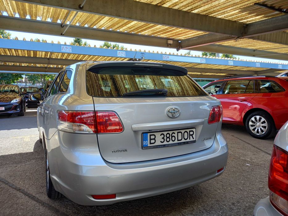 Vând Toyota Avensis 2000 cmc D4D euro 5