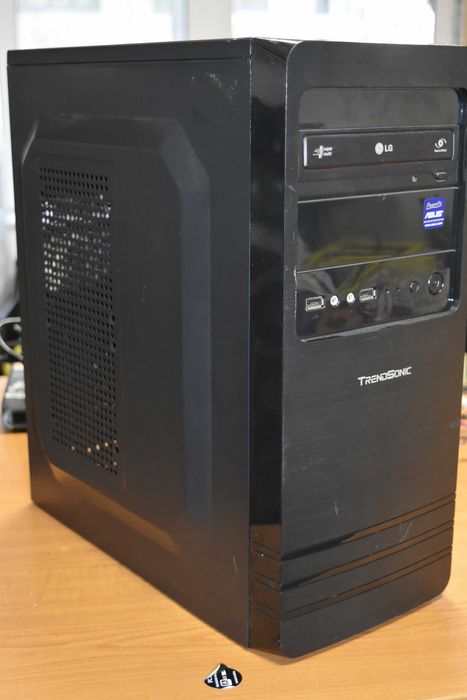 Кутия и захранване - бонус двд и хард диск