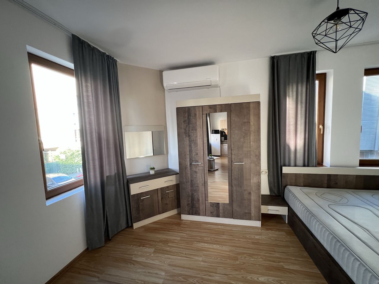 Дава се под наем Двустаен апартамент в к.к. Дюни - 55 кв.м за 331.5 € - Снимка #2