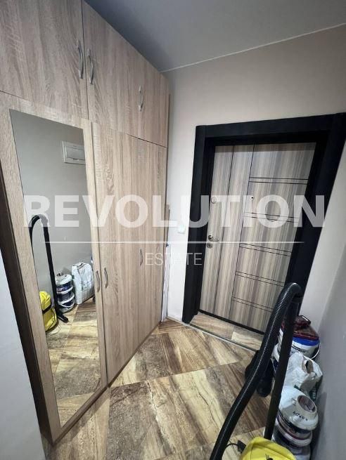 Дава се под наем Двустаен апартамент в Варна, Цветен квартал - 45 кв.м за 425 € - Снимка #6