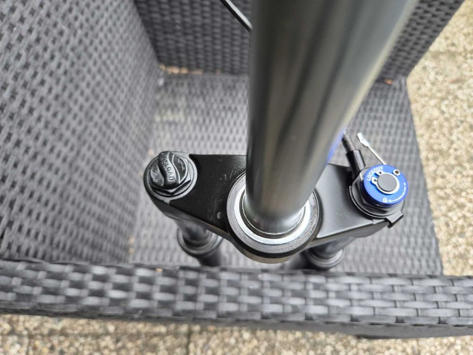 Furca Rockshox Dart 2, sistem blocare pop-lock ghidon,26 inch, rebound