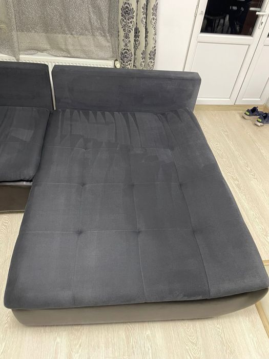 Servicii de curatare canapele si mochete