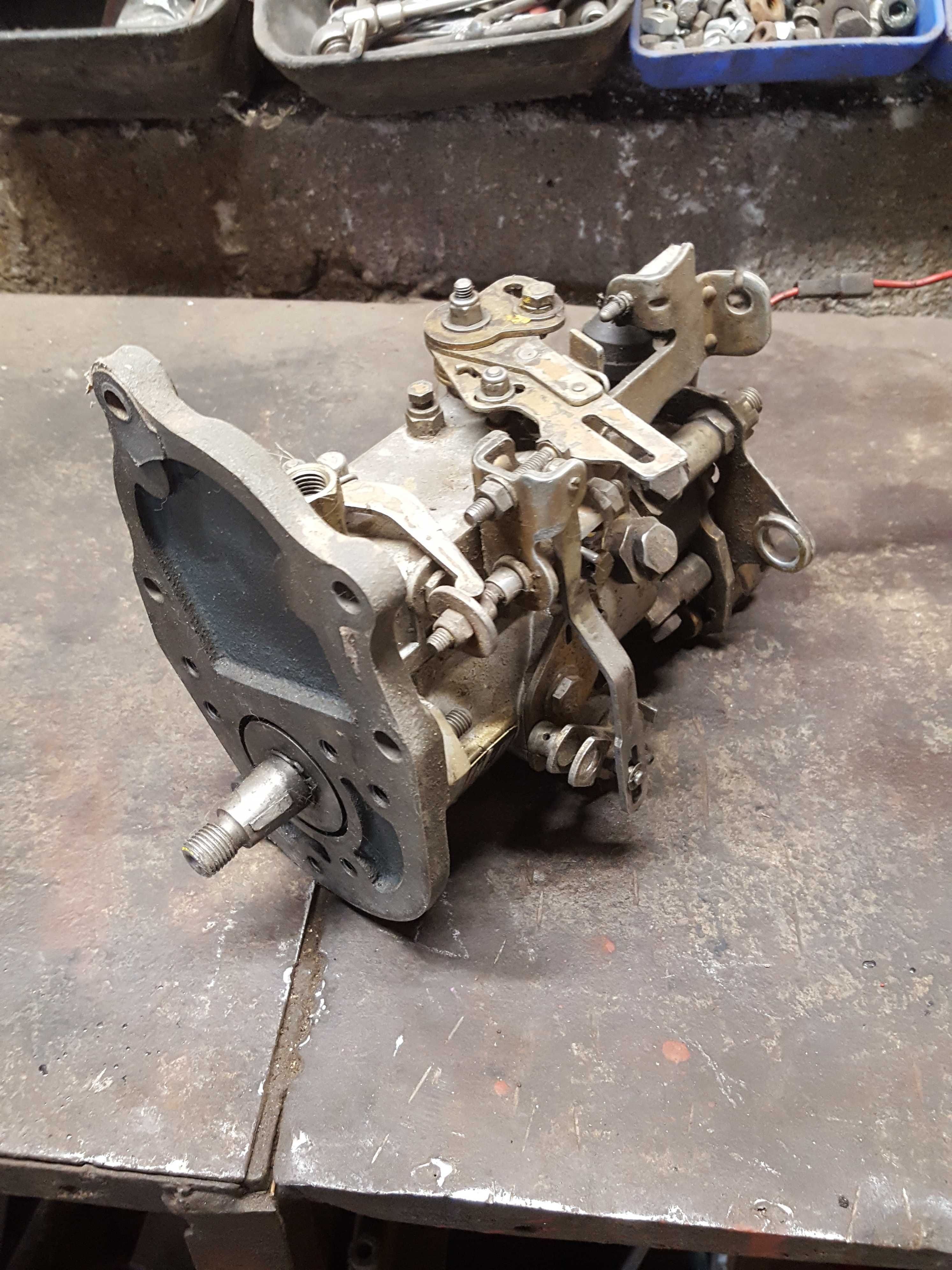 GNP  NISSAN 2.8 .A 4