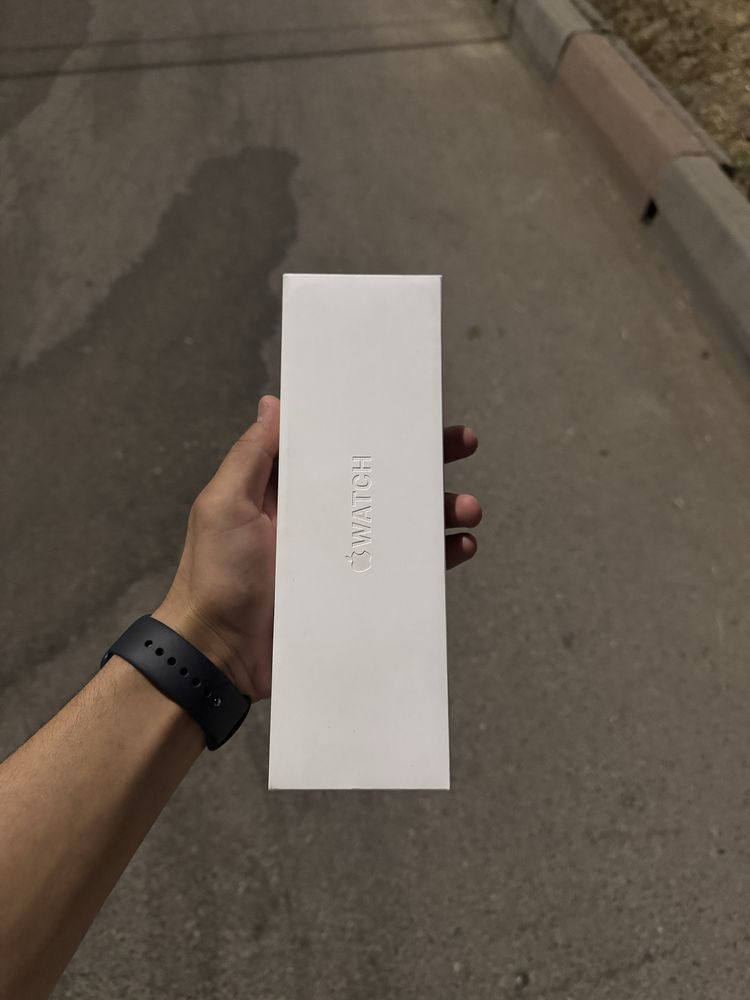 Apple iwatch 10/46 silver