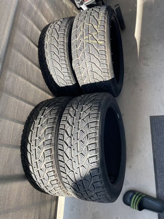 Зимний шина 235/45/r18