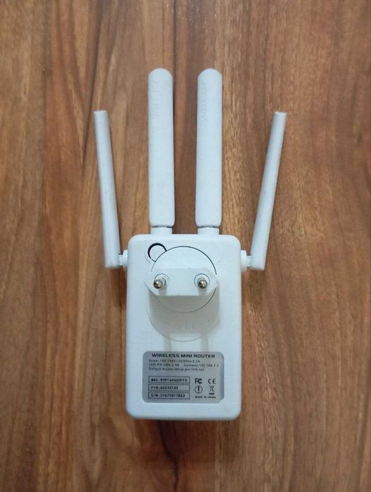 Продается усилитель Wi-Fi сигнала PIX-LINK.