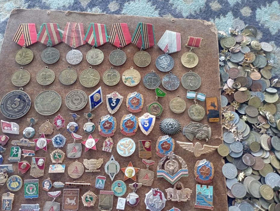Tanga medal va zinachoklar hammasi optim sotiladi