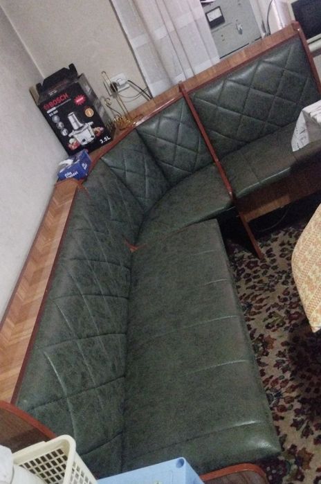 Продается уголок для кухни