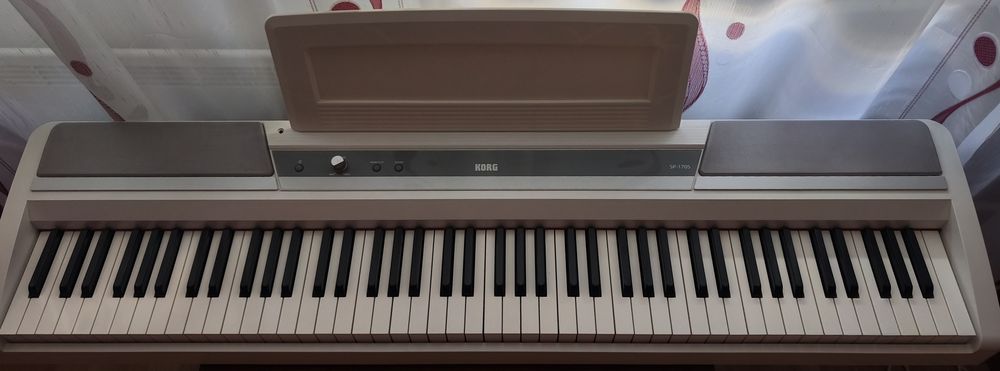 Дигитално пиано Korg SP-170S White, 88 клавиша
