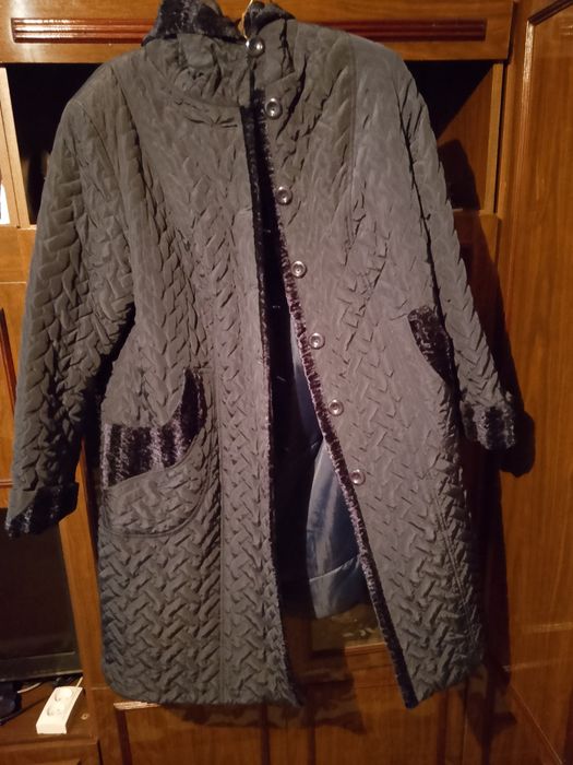 Продам женское пальто