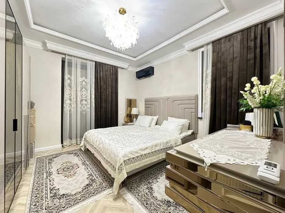 ЖК" Muhtasham "м-ро Минор ул.Нийезбек Йули,пр-т Амир Темур 100 кв.м