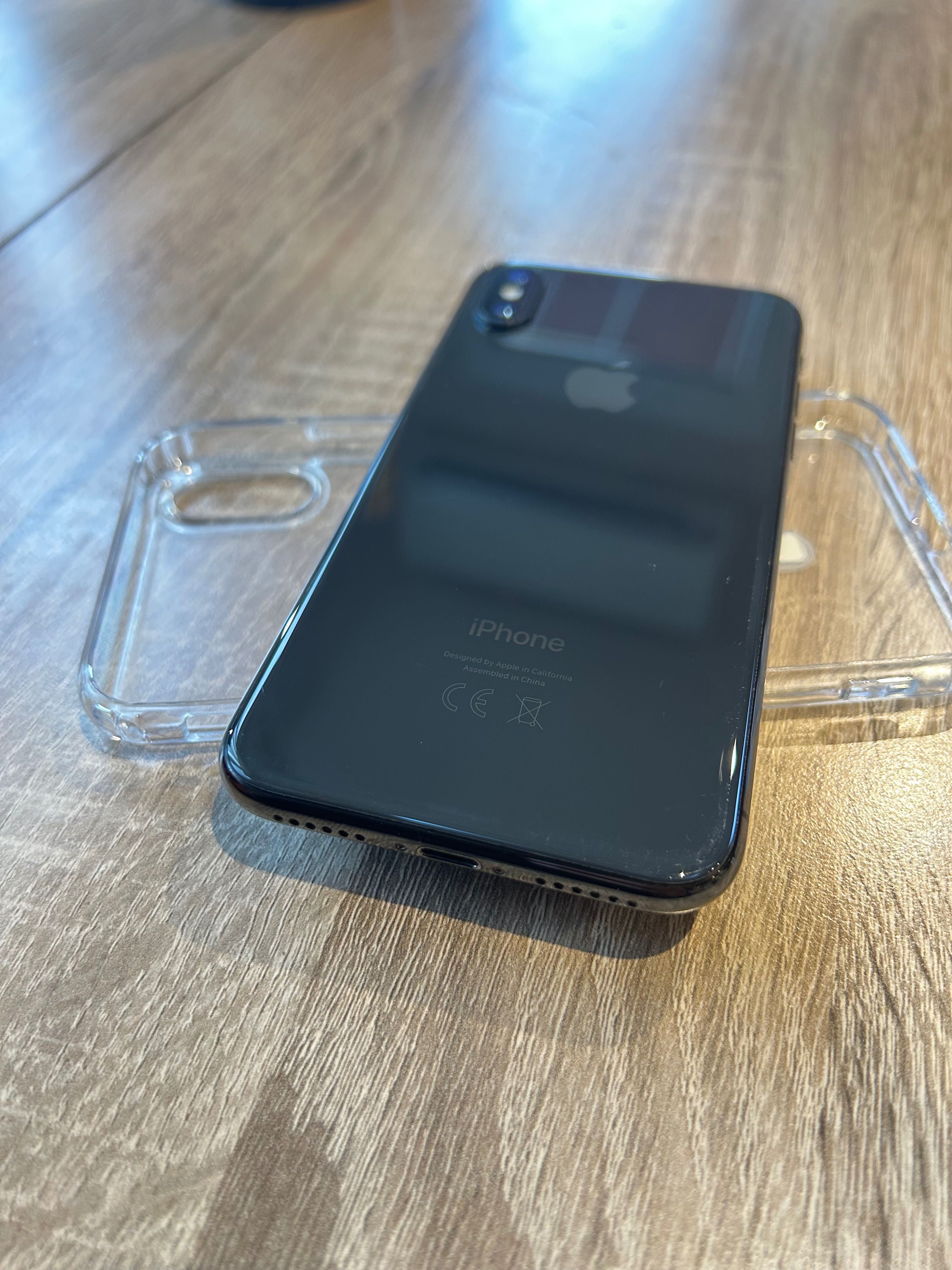 Iphkne X 256 GB безупречен
