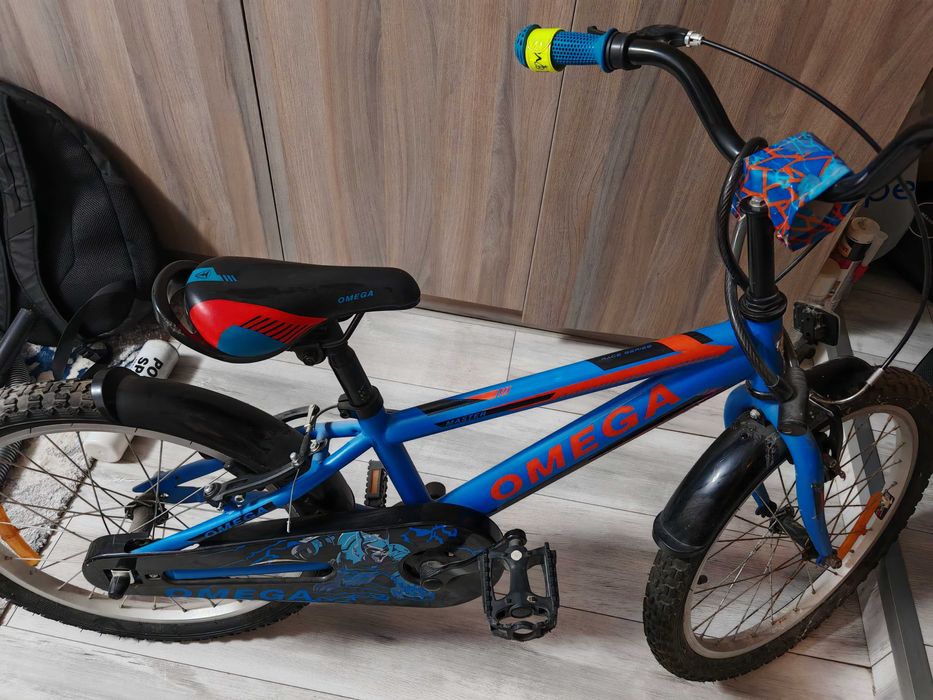 Bicicleta băiat 6-9 ani