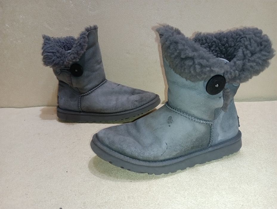 UGG сива кожа N 37 - 27 лв