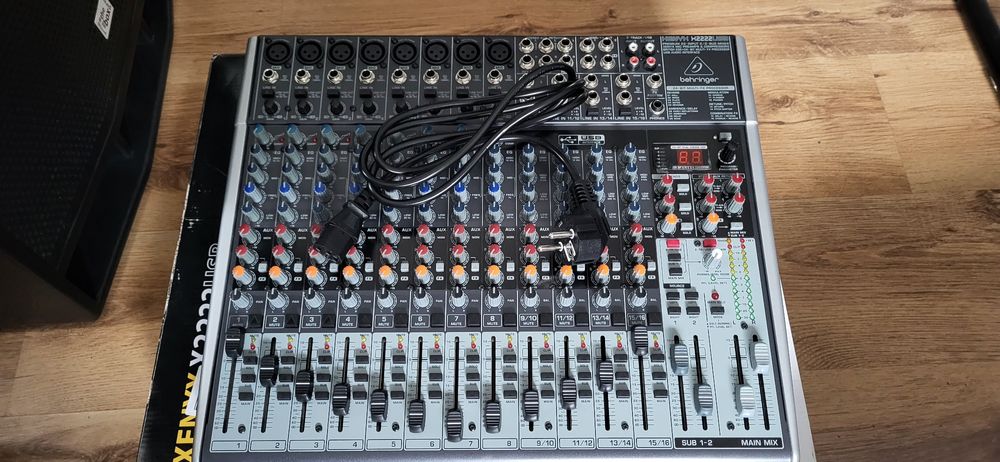 Behringer Xenyx X2222 USB