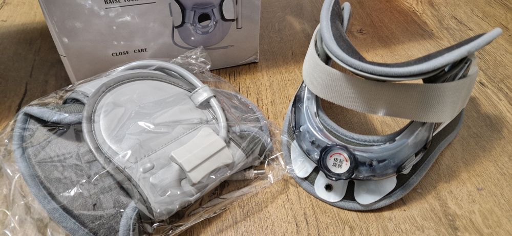 Dispozitiv de tractiune cervicala ajustabil.